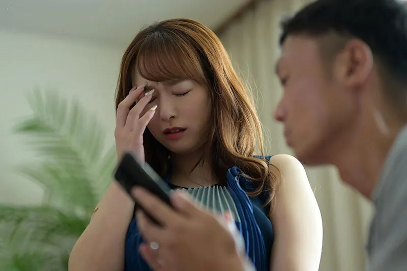 Cô vợ sốc khi gã chồng tâm sự về ước muốn nhìn vợ yêu bị người khác địt